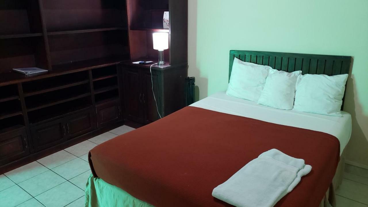 Domus Hotel Сан-Сальвадор Экстерьер фото